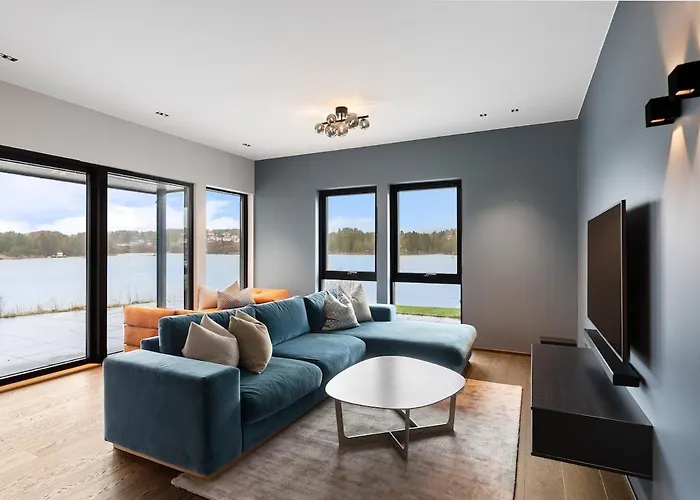 High-end With Private Rooftop And Sea Line * برغن