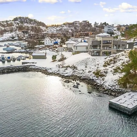 High-end With Private Rooftop And Sea Line Villa *