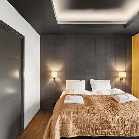 High-end With Private Rooftop And Sea Line برغن
