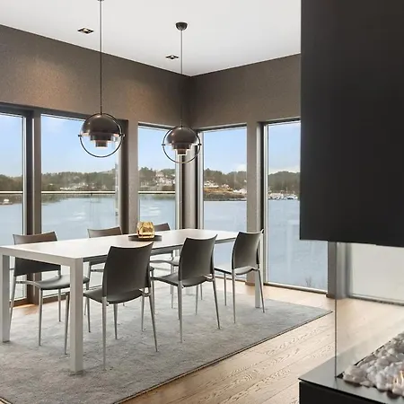 High-end With Private Rooftop And Sea Line *