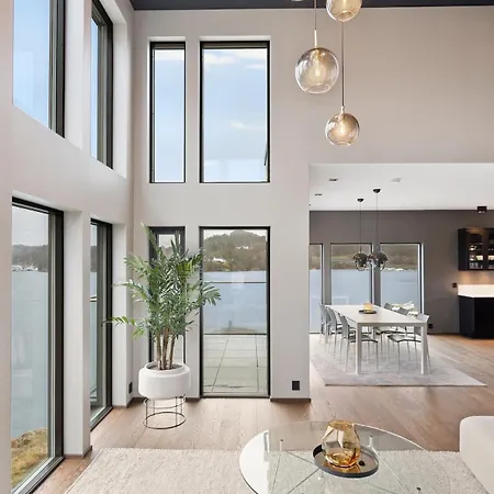 Villa High-end With Private Rooftop And Sea Line *