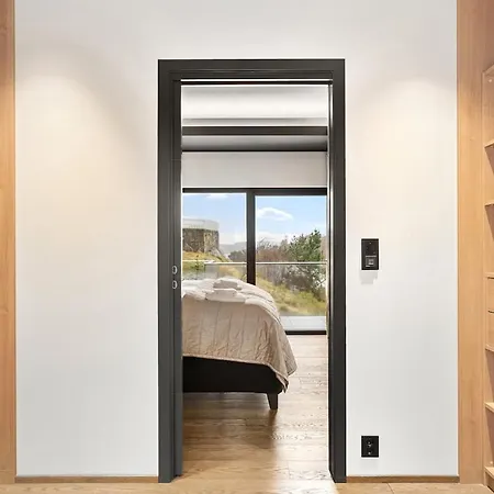 High-end With Private Rooftop And Sea Line 빌라 베르겐