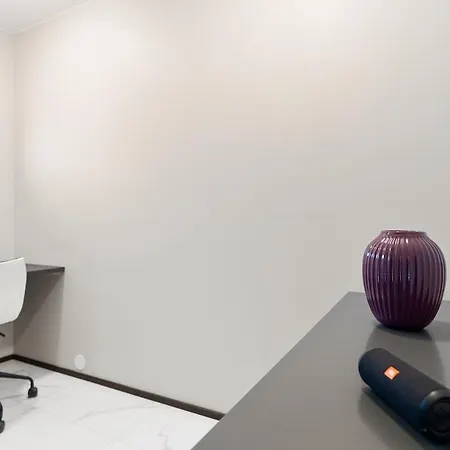 High-end With Private Rooftop And Sea Line *