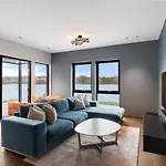 High-end With Private Rooftop And Sea Line * 卑爾根